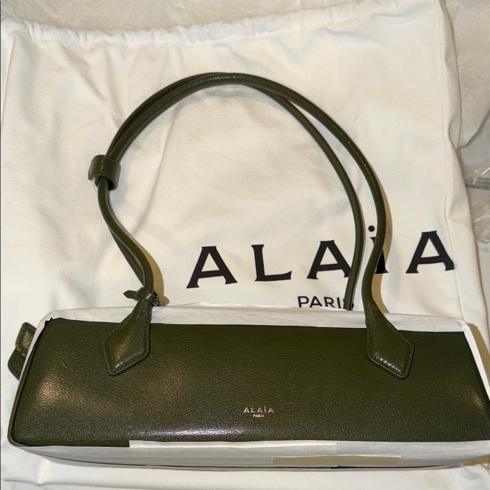 Alaia Shiny Goatskin Medium Le Teckel Shoulder Bag Olive Green - Brand New